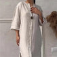 Lässiges, atmungsaktives Kleid in Volltonfarbe mit 3/4-Ärmeln und V-Ausschnitt