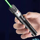 Luce laser a punto singolo rossa e verde