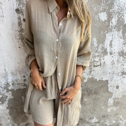 Set Due Pezzi con Camicia a Maniche Lunghe e Pantaloncini da Donna Casual