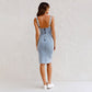 Vestito Denim Aderente con Spalline Regolabili e Scollatura a U