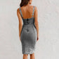 Vestito Denim Aderente con Spalline Regolabili e Scollatura a U